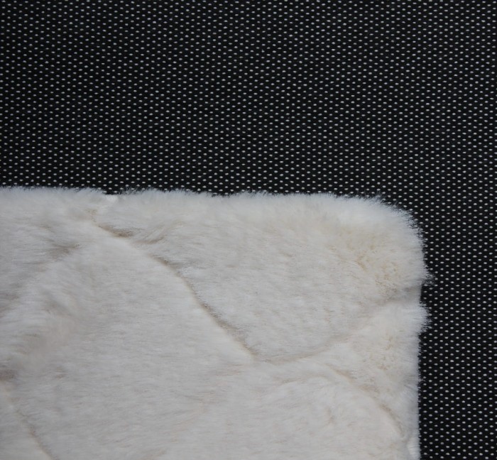 Rabbit 3D 02 CREAM_5.jpg